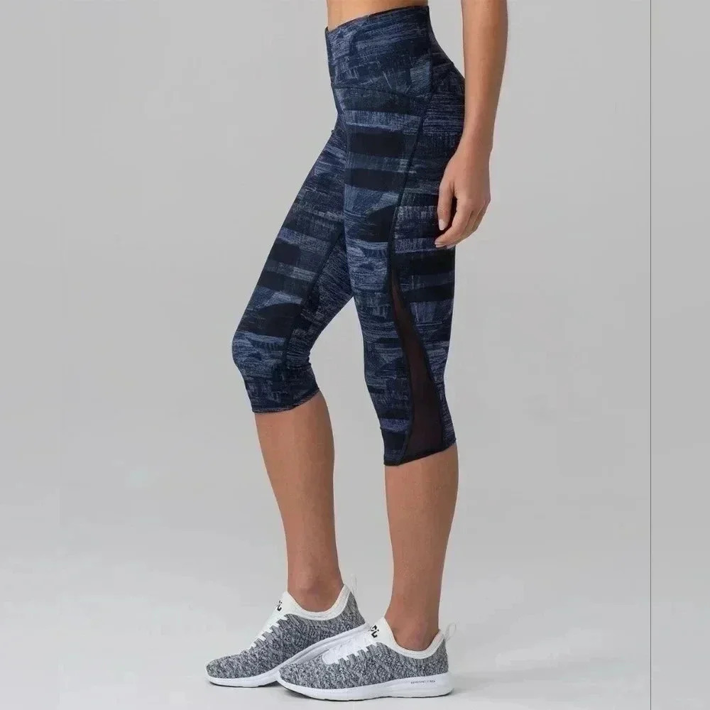 Lululemon Train Times Crop (17")Transition Multi Midnight Navy / Black